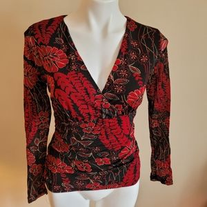 Apt. 9 Womens Shirt  Medium Red Black Flowers Long Sleeve V Slit Neck